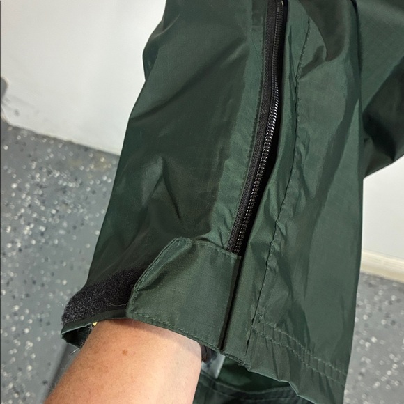 Browning Men's Forest Green Water Resistant Pants 100% Nylon - Picture 5 of 8